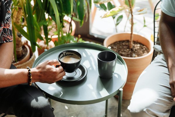 Scopri i segreti del make-up per ingrandire visivamente gli occhi: i trucchi più efficaci!